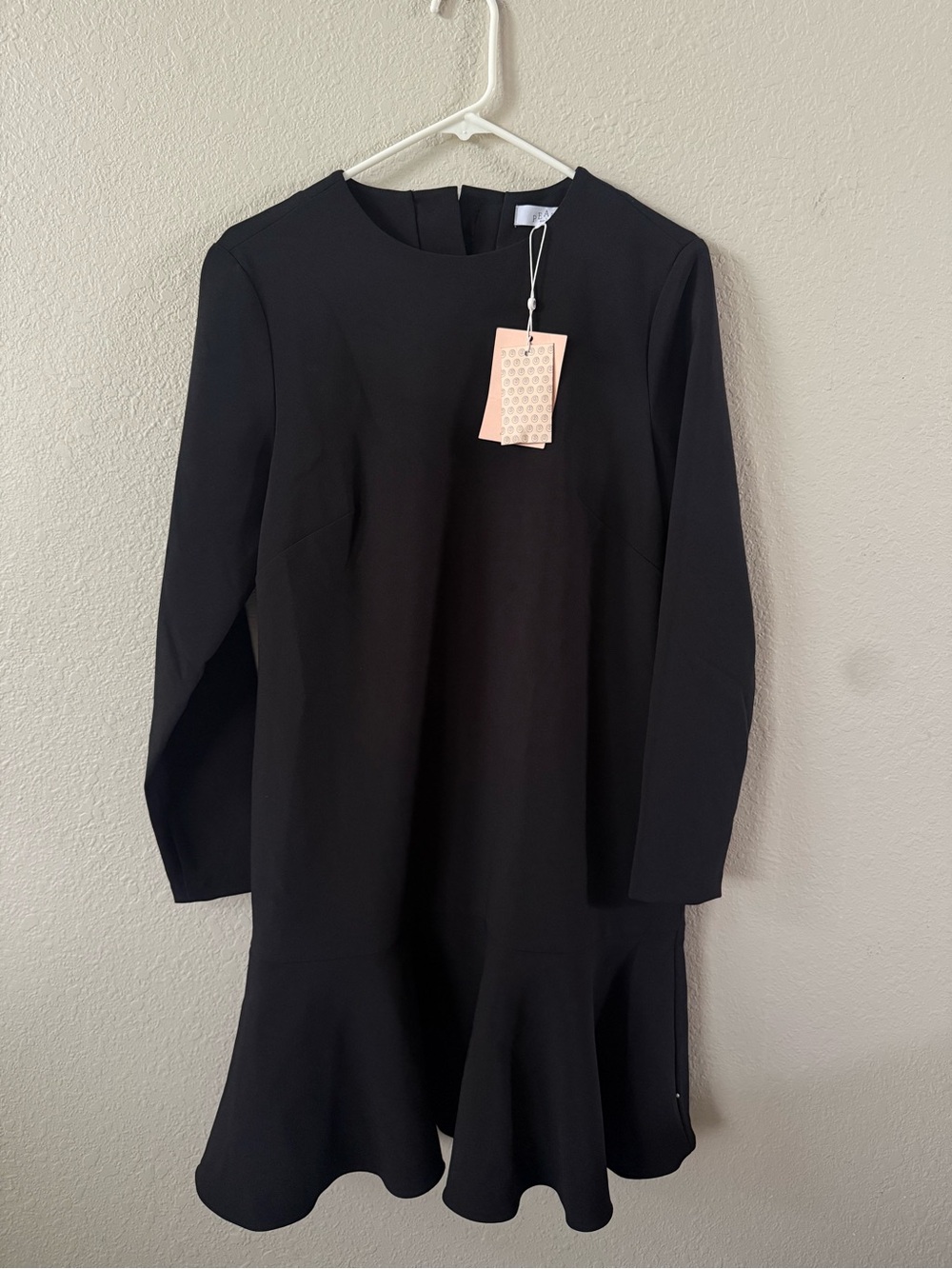 NWT Pearl Crepe Flounce Dress